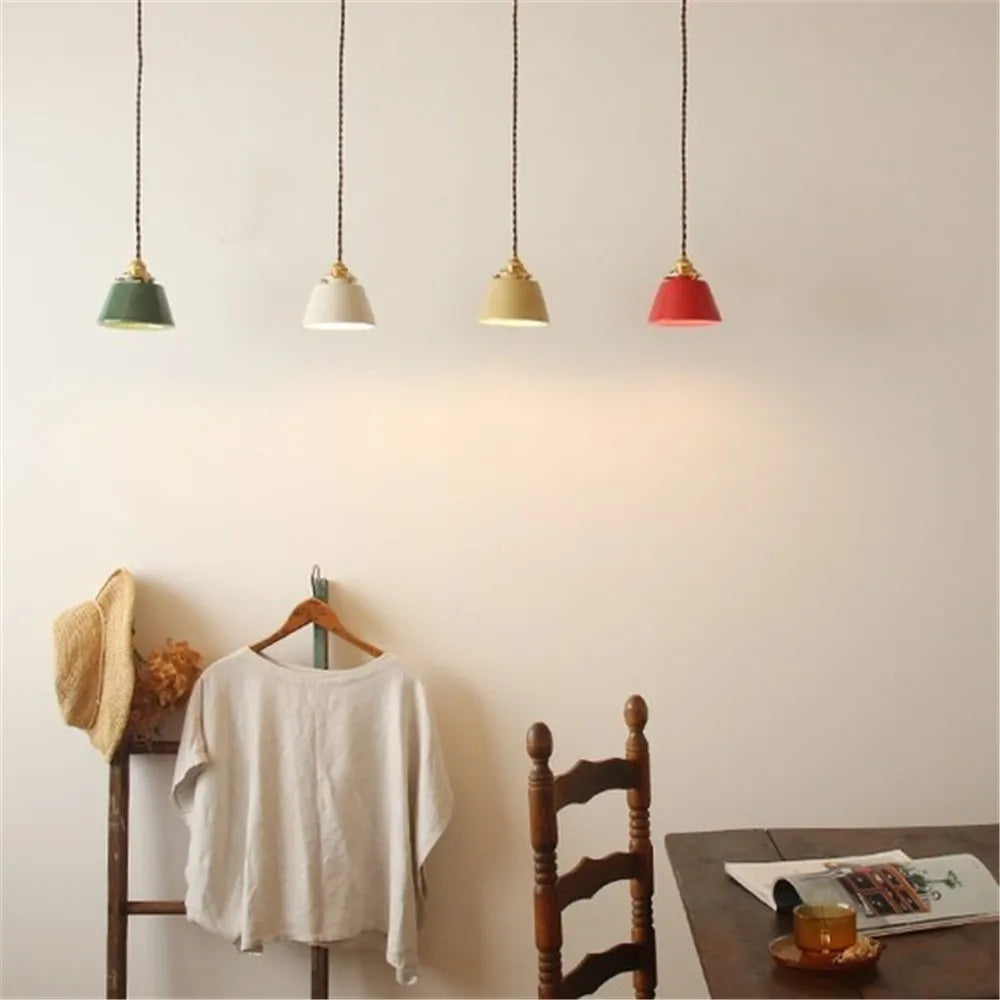 Suspension en laiton et céramique design évasé rétro