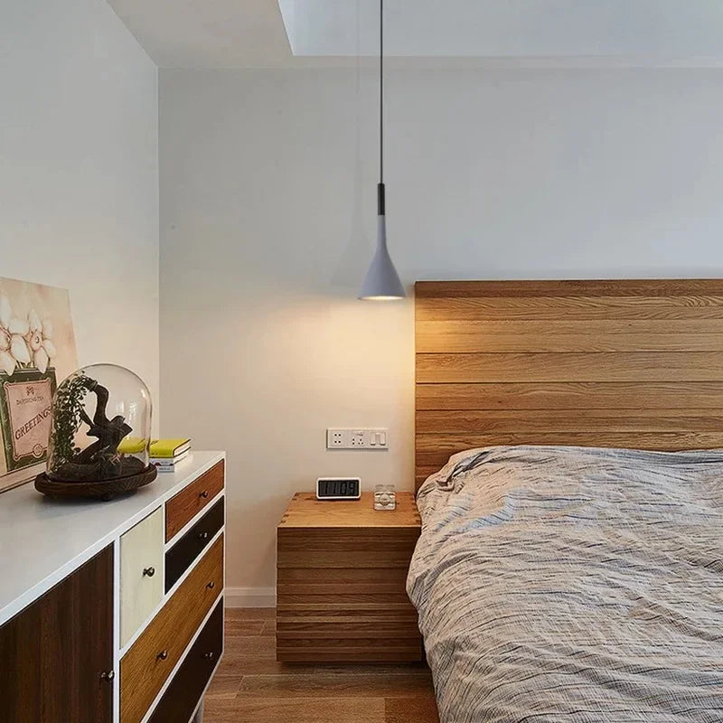 Suspension conique minimaliste scandinave 1.8