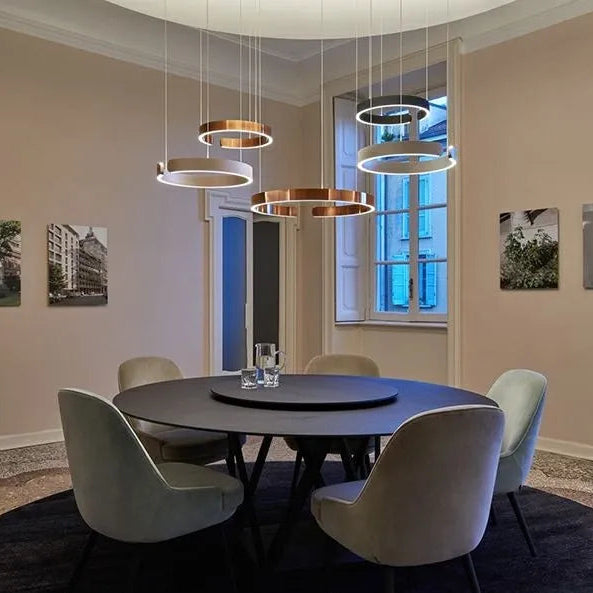 Suspension métal anneau ouvert design moderne