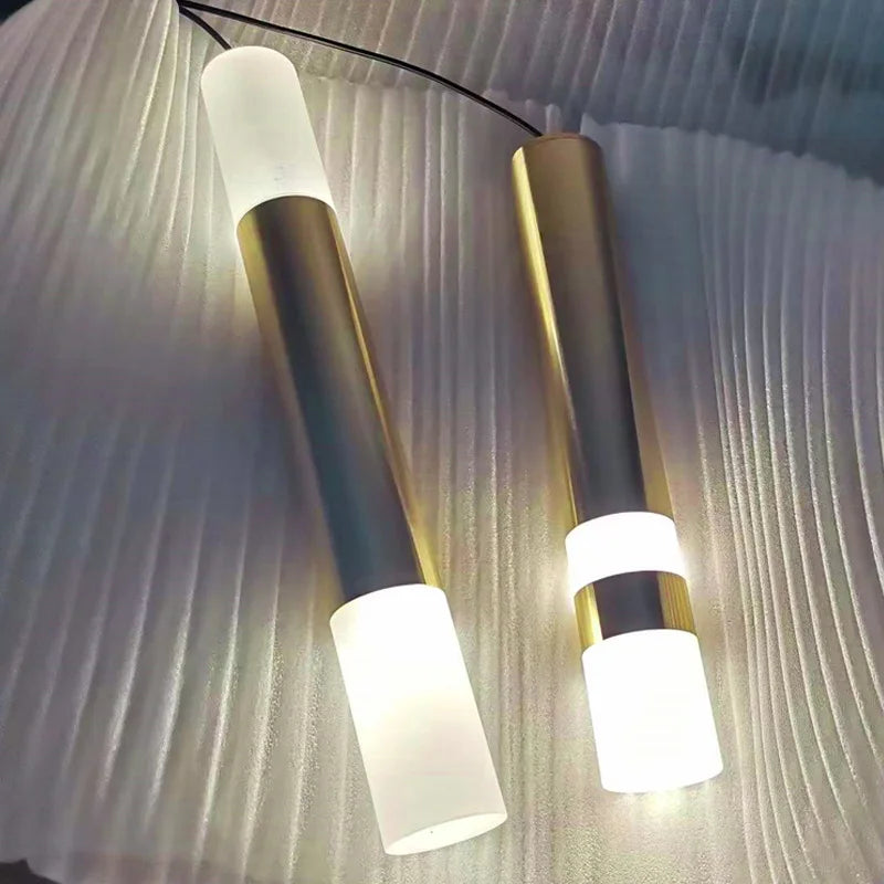 Suspension laiton cylindre doré anneaux lumineux moderne 2