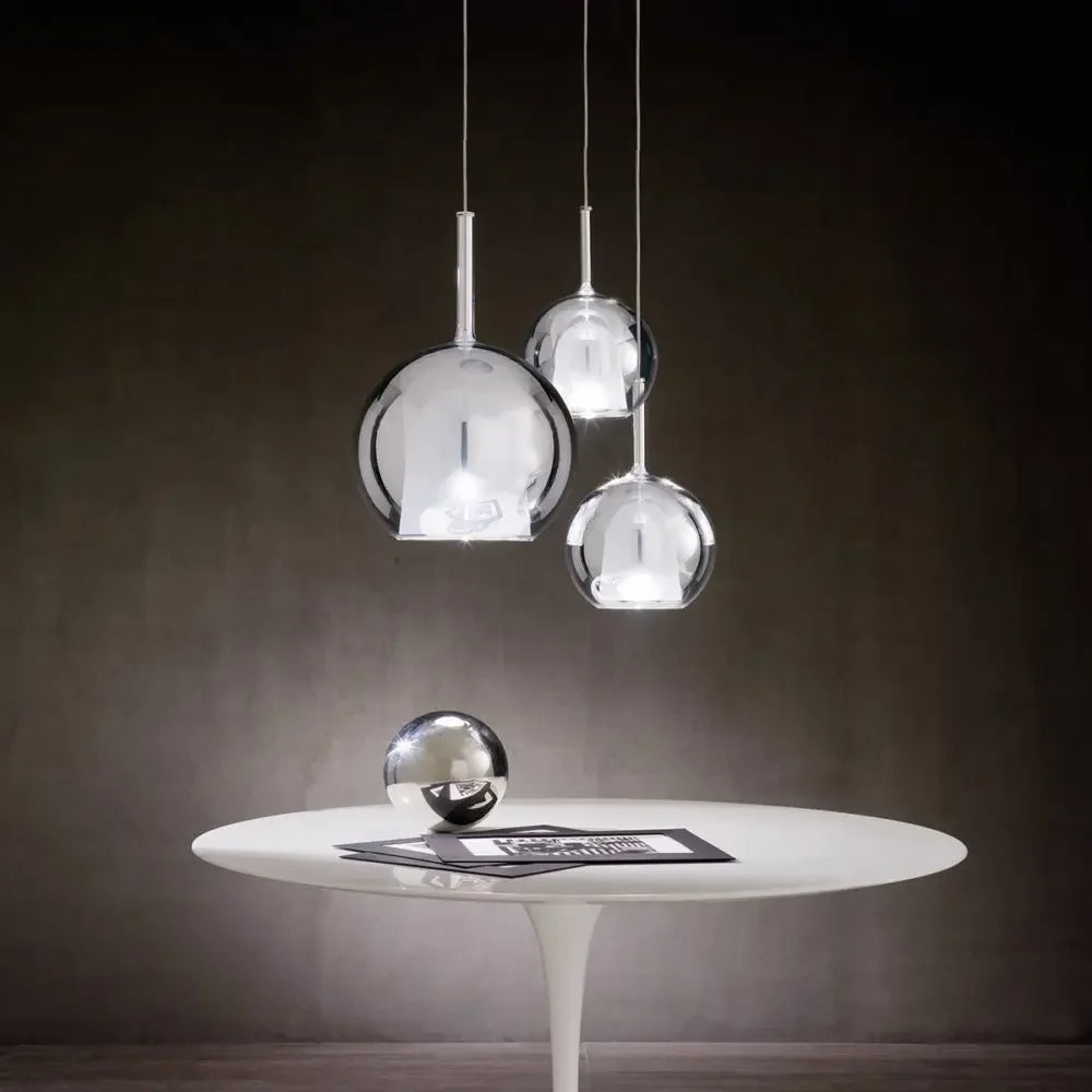 Suspension verre globe fumé cloche blanche design moderne