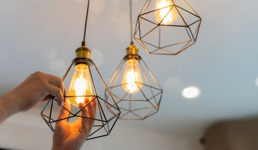 Les erreurs à éviter quand on choisit une lampe suspension (et comment les corriger)