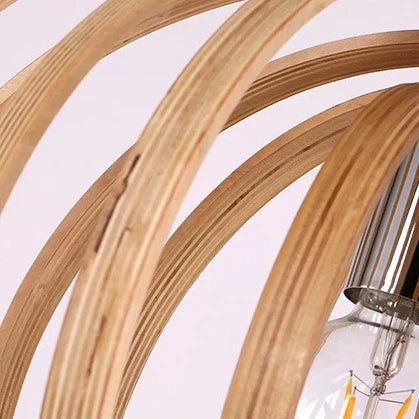 Suspension bois boule anneaux design moderne