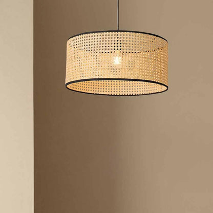 Suspension cannage en rotin moderne liserés noirs