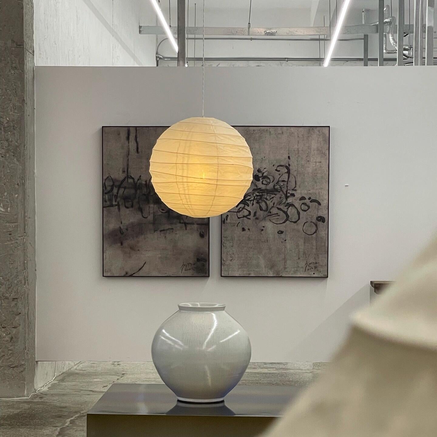 Suspension japonaise Noguchi en papier blanc globe de style moderne