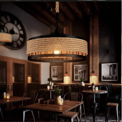 Suspension corde et métal noir cloche ajourée design industriel