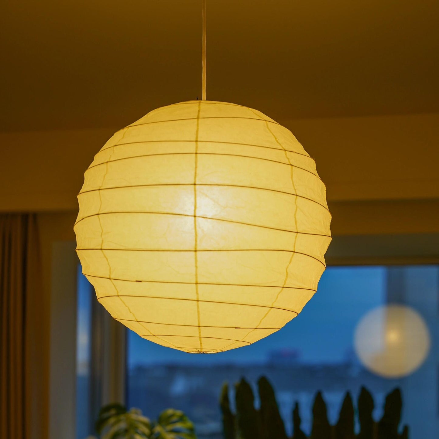 Suspension japonaise Noguchi en papier blanc globe de style moderne