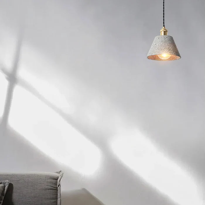 Suspension évasée terrazzo design industriel