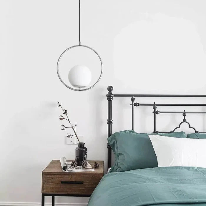Suspension moderne boule lumineuse anneau en laiton