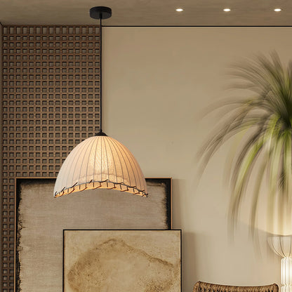 Suspension lin blanc fil noir cloche asymétrique bohème