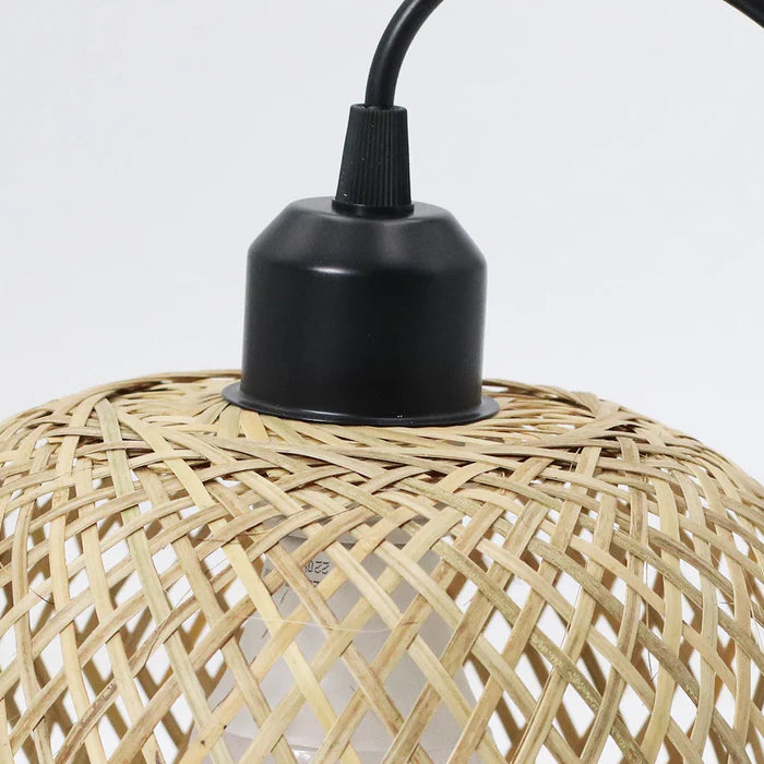 Suspension boule ajourée rotin et bambou style scandinave