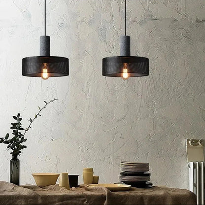 Suspension métal ciment industriel