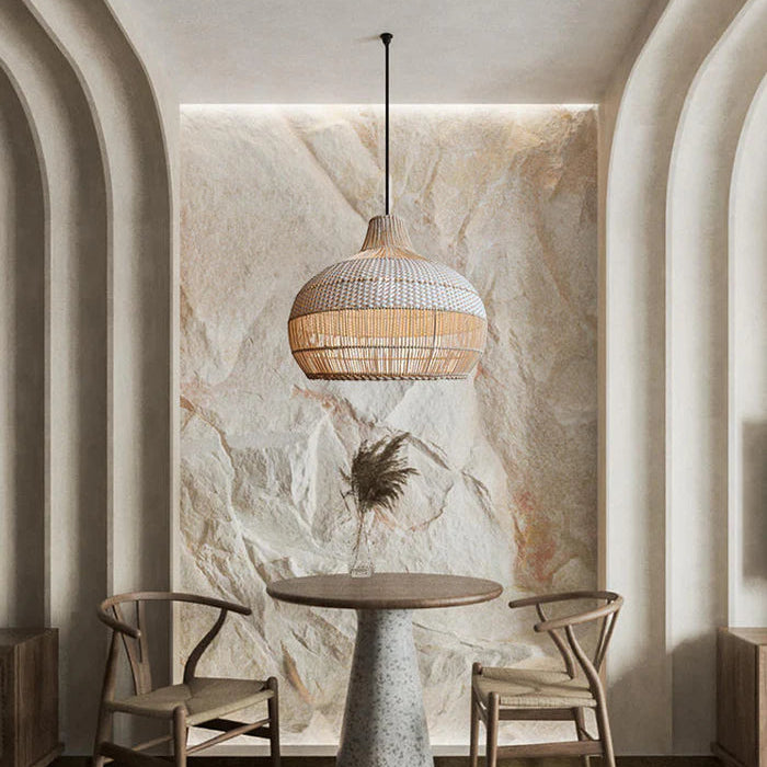 Suspension rotin tressé cloche bohème beige et blanche