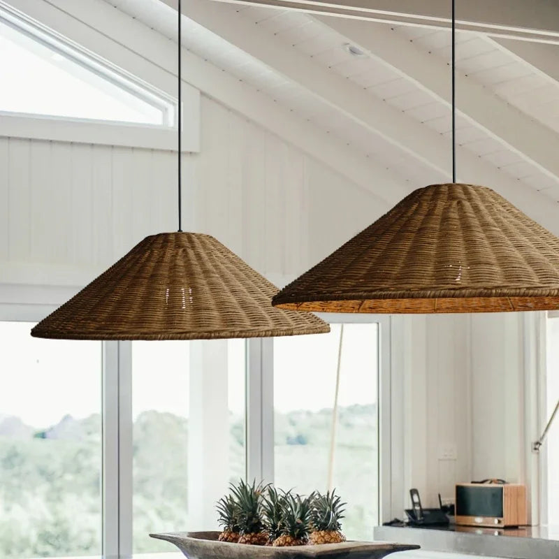 Suspension rotin minimaliste triangulaire vintage