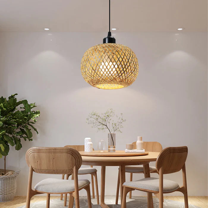 Suspension boule ajourée rotin et bambou style scandinave