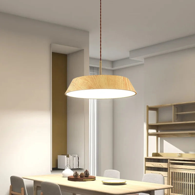 Suspension bois minimaliste évasée design scandinave