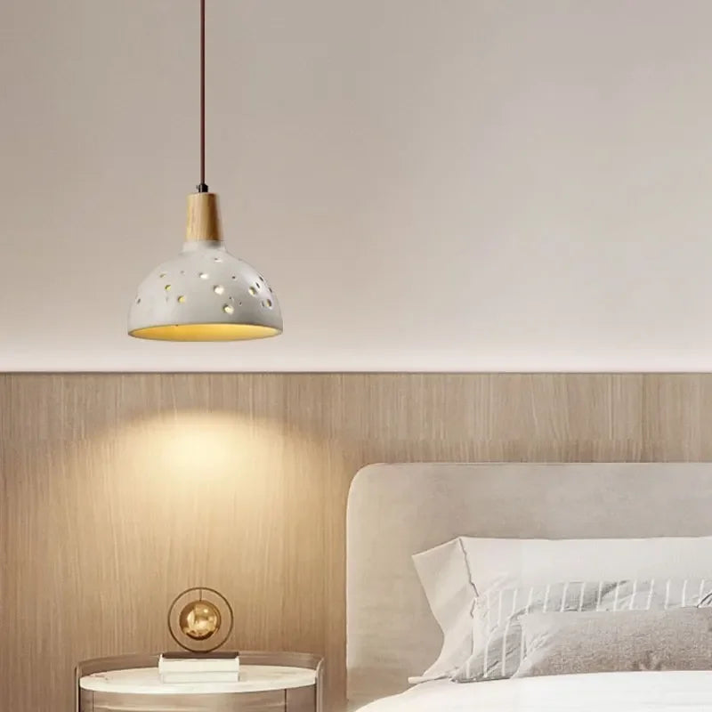 Suspension globe ajouré pois terre cuite bois scandinave