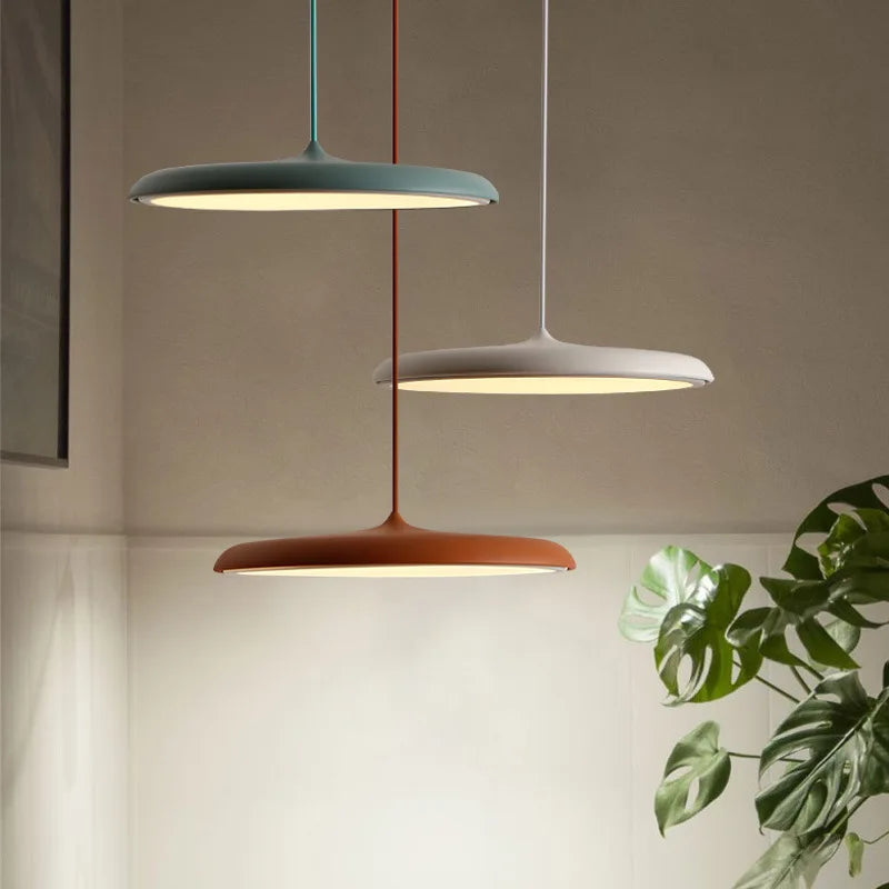 Suspension métallique plate art déco vintage colorée