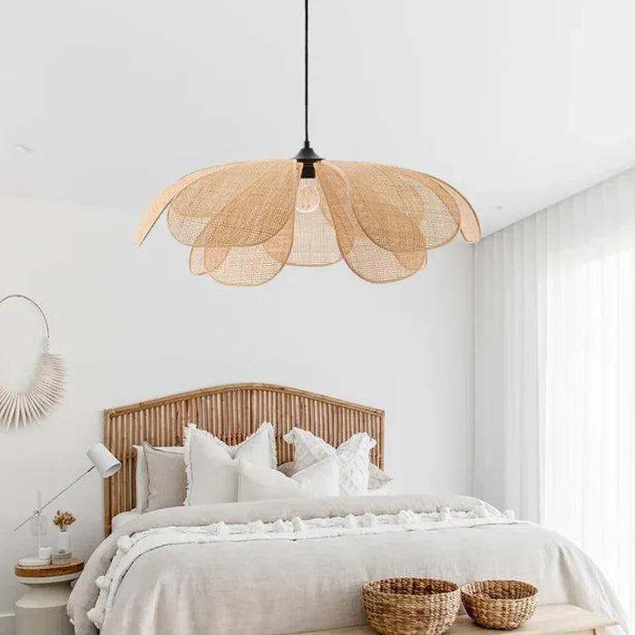 Suspension rotin design pétales vintage