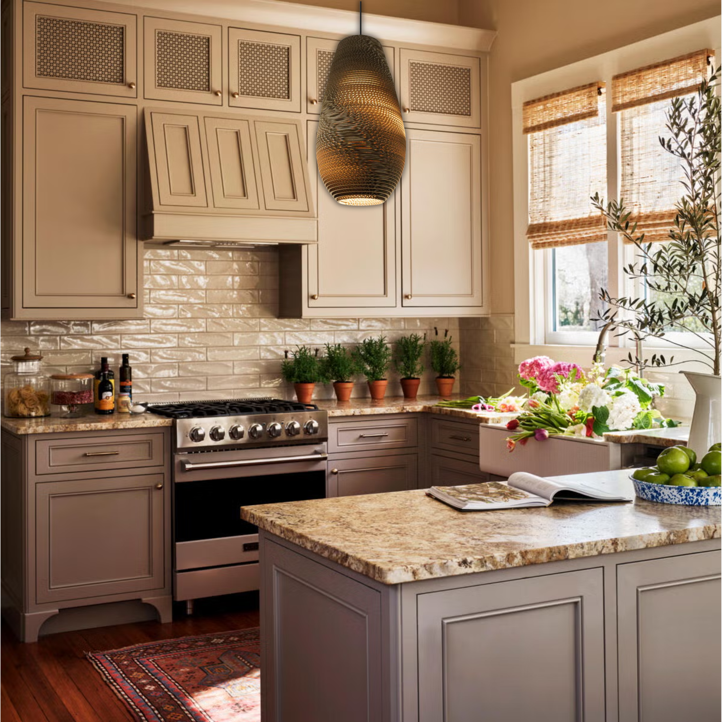 Suspension allongée en papier carton alvéolé design scandinave