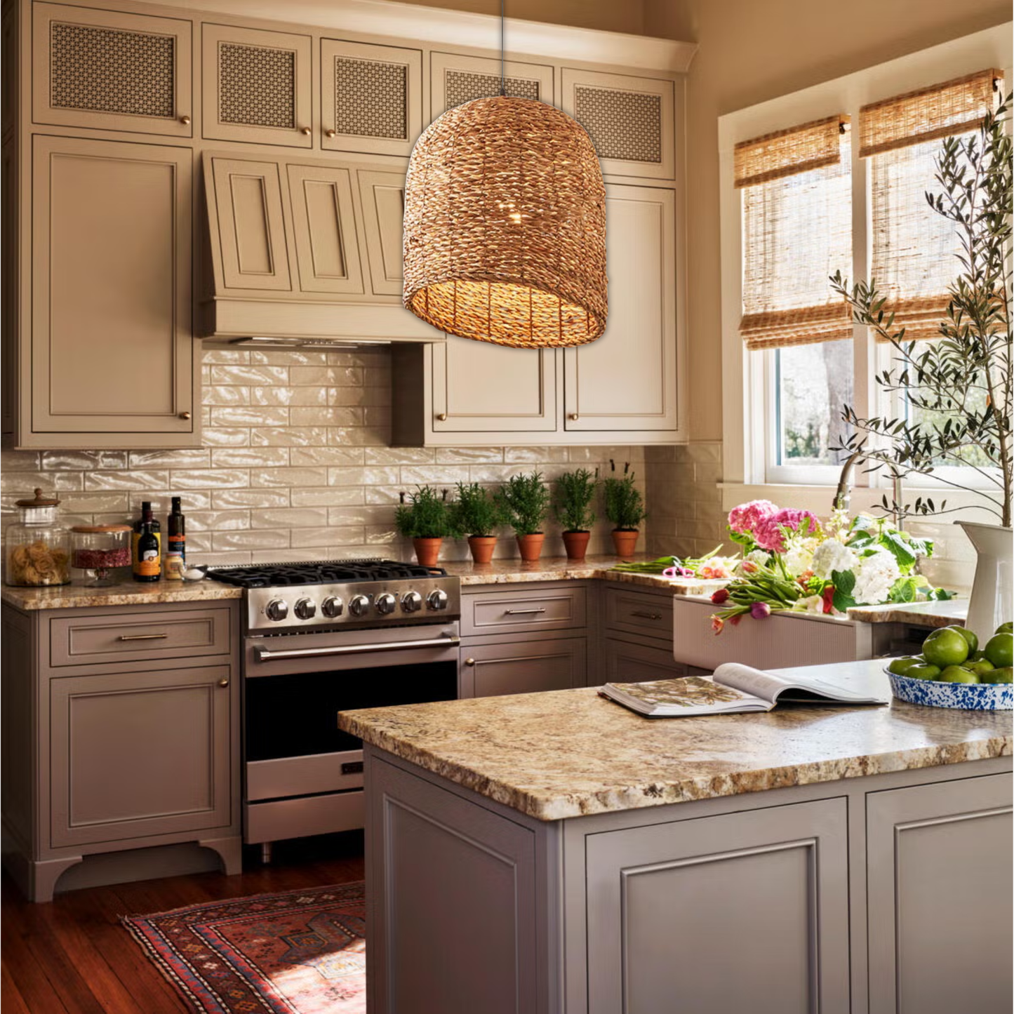 Suspension cloche biseautée en osier raphia bohème