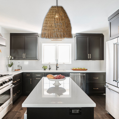 Suspension cloche tressée frangée en osier raphia bohème