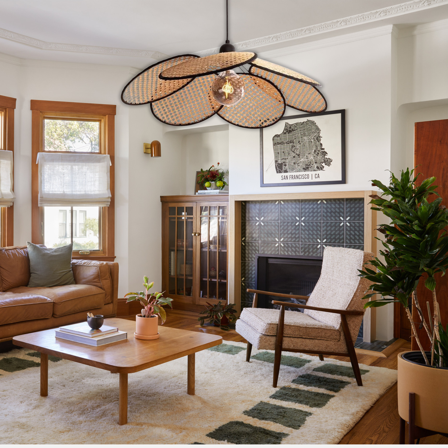 Suspension rotin et bambou cannage pétales fleur vintage