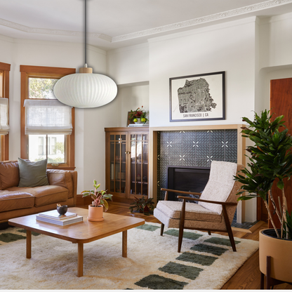 Suspension verre blanc rainurée et bois ronde plate design vintage