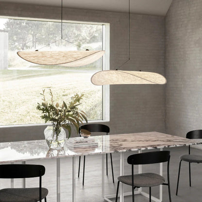 Suspension moderne vague en tissu blanc