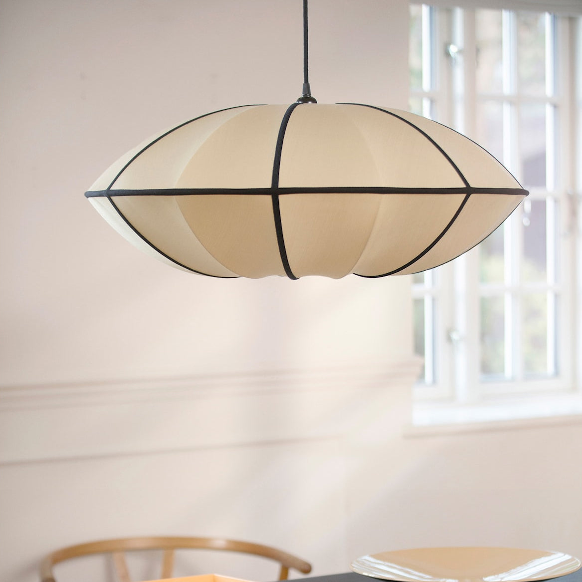 Suspension tissu globe plat design vintage